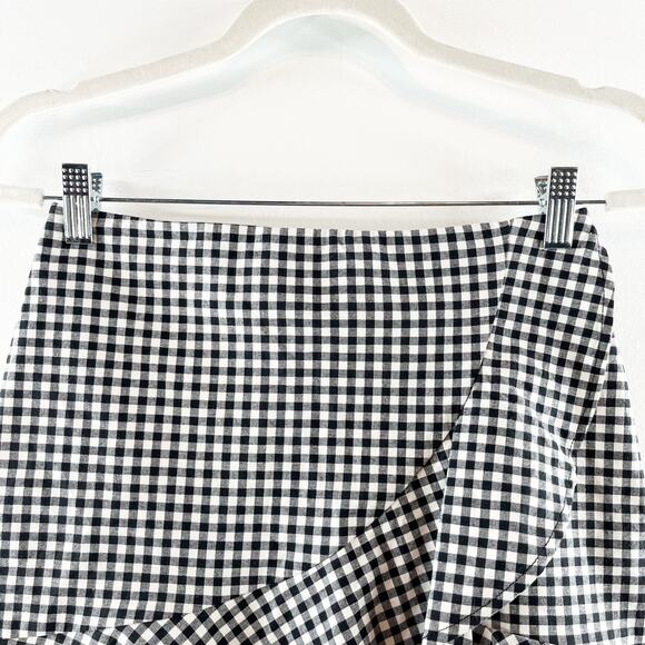 H&M Wrap Front Ruffle Hem Gingham Mini Skirt Black White 6 - Picture 4 of 12
